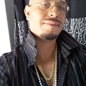 Meet your Posher, Troy